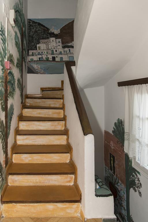 Mary Rooms Adamantas  Exterior photo